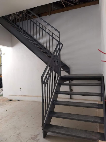 Foto 3 Engenheiros do Ferro - Serralheria e Vidraçaria - em Curitiba