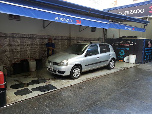 Foto 2 Stop Car Clean Lava Rapido E Estacionamento