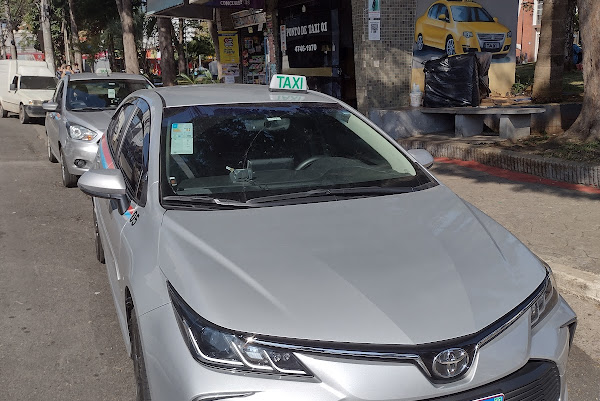 Foto 1 Ponto de táxi 01