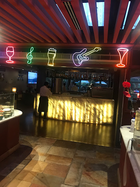 Foto 3 Cristal Pizza Bar & Grill