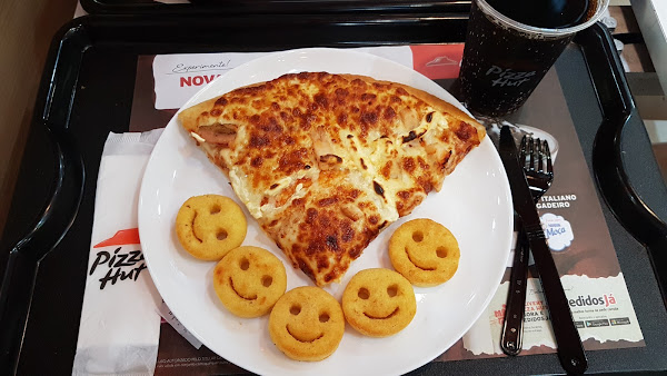 Foto 4 Pizza Hut Shopping Light: Pizzaria, Sobremesas, Bebidas em São Paulo