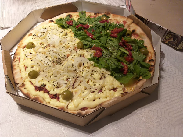 Foto 2 Casa Mia Pizzaria e Rotisseria