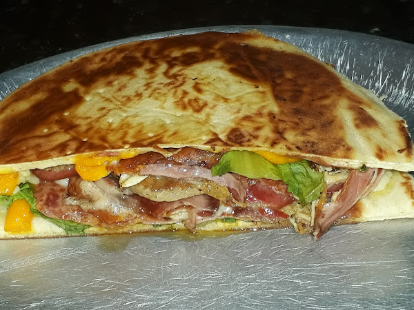 Foto 2 Marygu Pizzaria & Esfiharia