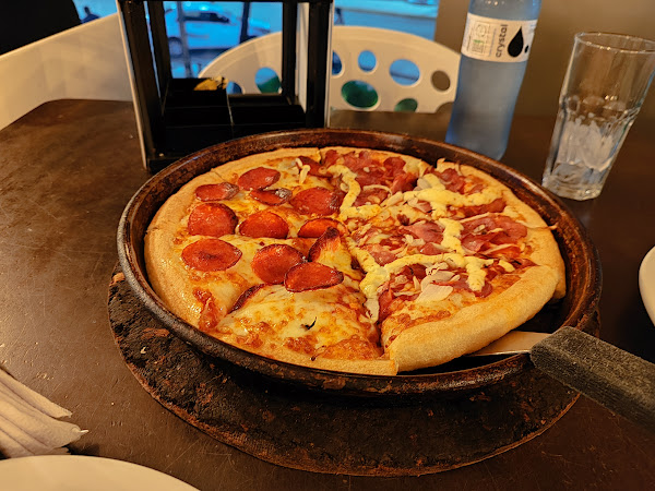 Foto 1 Pizza Hut Beira Mar: Pizzaria, Sobremesas, Bebidas, Fortaleza CE