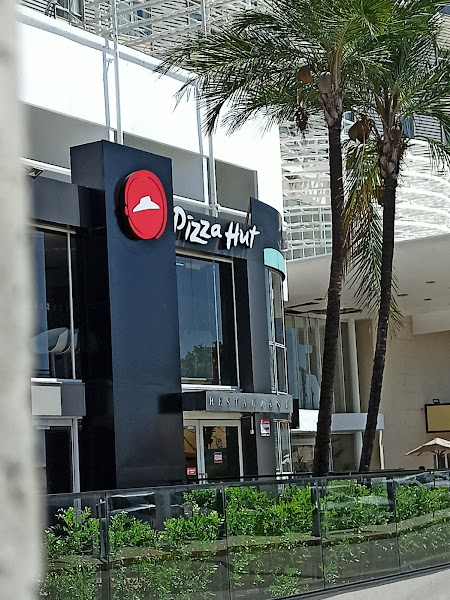Foto 7 Pizza Hut Beira Mar: Pizzaria, Sobremesas, Bebidas, Fortaleza CE Foto 7 Pizza Hut Beira Mar: Pizzaria, Sobremesas, Bebidas, Fortaleza CE