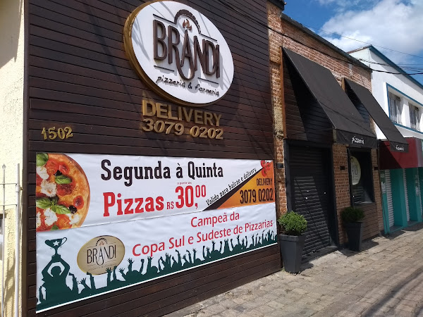 Brandi Pizzeria & Forneria
