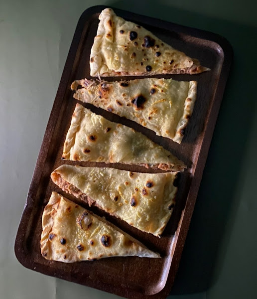 Foto 4 Loma Pizza & Calzones!