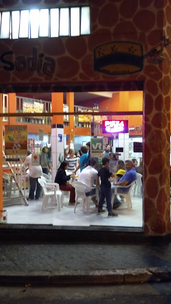 Foto 2 Pizzaria e Esfiharia MAC Pizzas