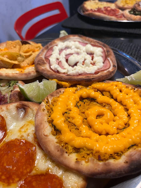 Foto 1 Novara Pizzas e Esfihas - I