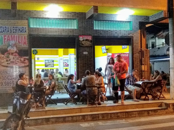 Pizarria e Esfiharia Di familia