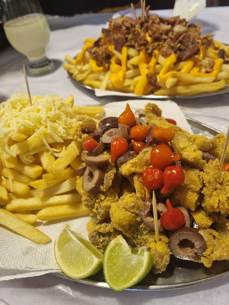 Foto 1 TORRES PIZZARIA & ESPETINHOS