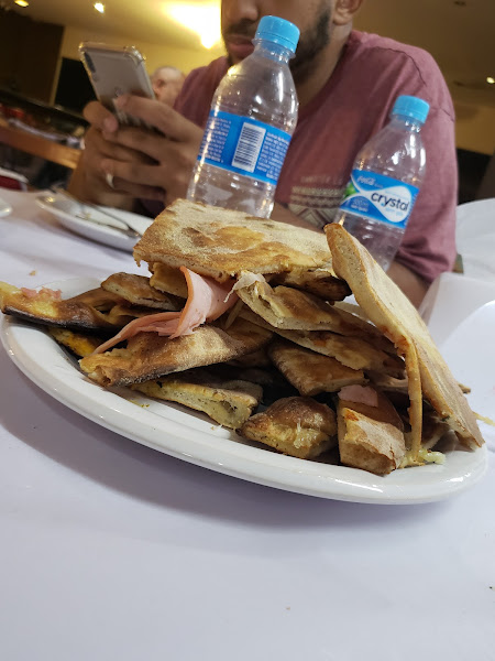 Foto 3 TORRES PIZZARIA & ESPETINHOS