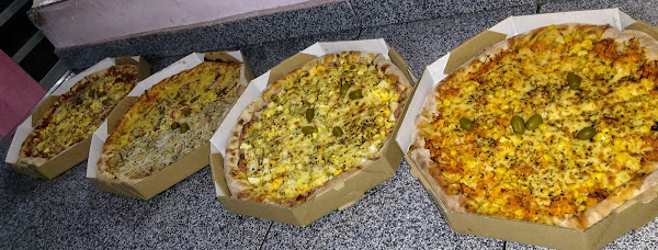 Foto 2 Pizzaria É De Casa