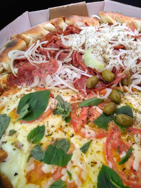 Foto 4 Pizzaria Centenário Foto 4 Pizzaria Centenário