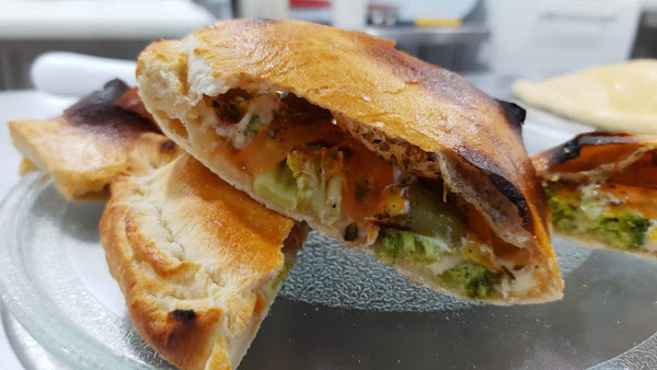 Pizzaria Olivas Calzone, Brotinho e Pré Assada