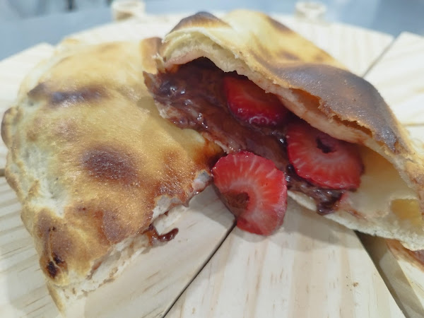 Foto 2 Pizzaria Olivas Calzone, Brotinho e Pré Assada