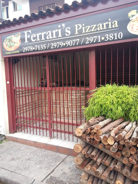 Ferrari''s Pizzaria e Esfiharia