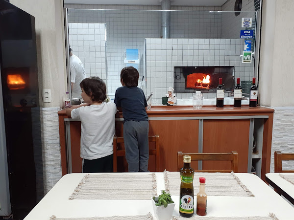 Foto 3 Ferrari''s Pizzaria e Esfiharia