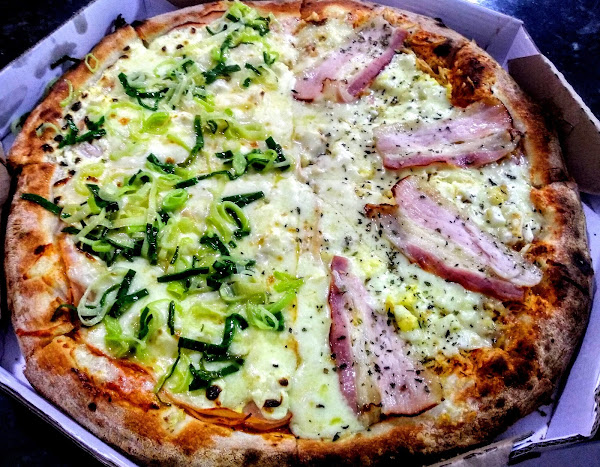 Foto 1 Hamotzi Pizzaria, Esfihas e Burger''s