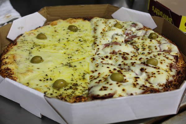 Foto 1 Pizzaria e Esfiharia Tio Phill