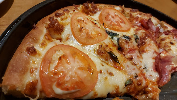 Foto 1 Pizza Hut Ecoville: Pizzaria, Sobremesas, Bebidas em Curitiba