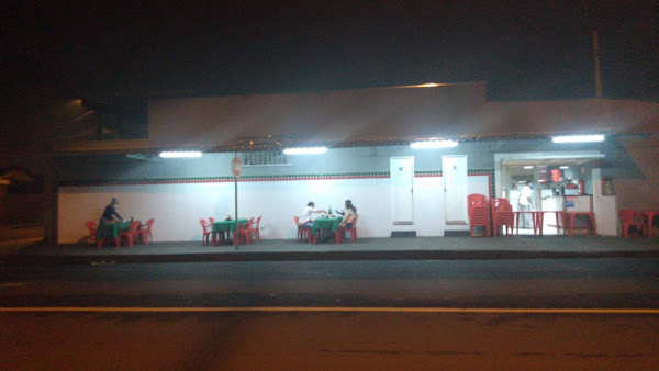 Foto 2 Pellegrinos Pizza 4