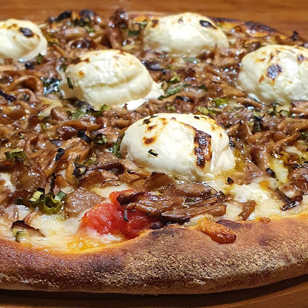 Fé na Pizza - Goa Lounge