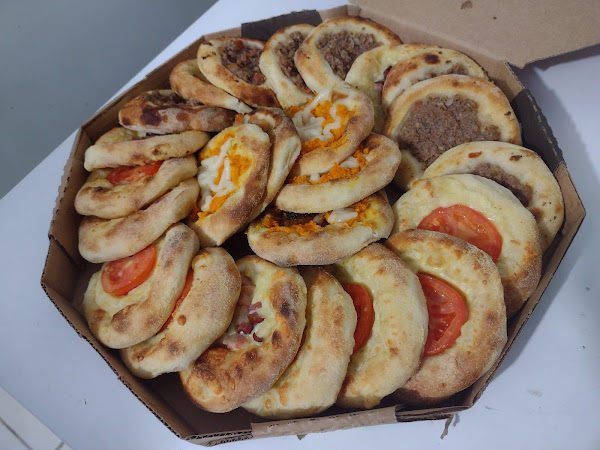 Garagem do açai e esfihas.