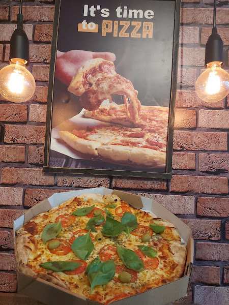 Foto 4 Formaggio Fast Food Pizza Foto 4 Formaggio Fast Food Pizza