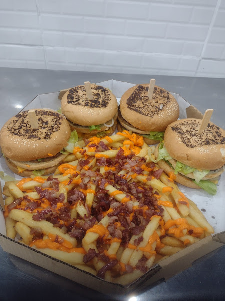 Foto 2 Pizzaria Monalizza - Pizzas, Esfihas e Lanches