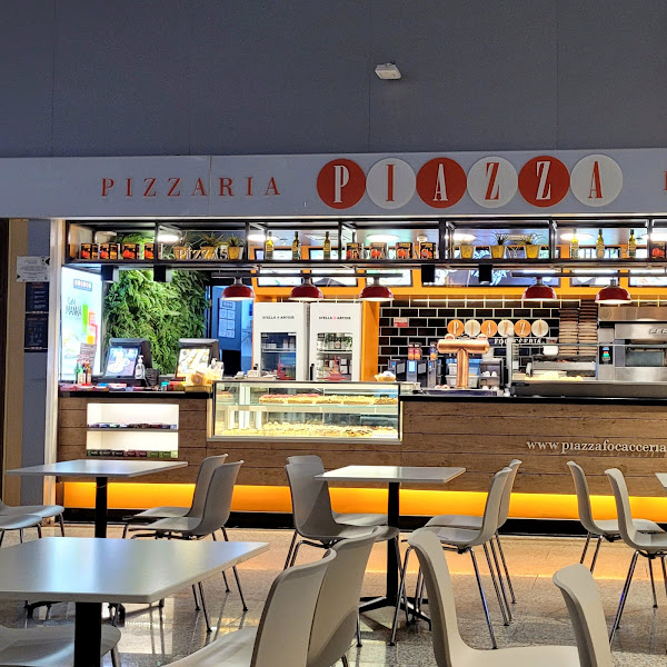 Foto 2 Piazza Pizzaria e Focacceria - Área Embarque