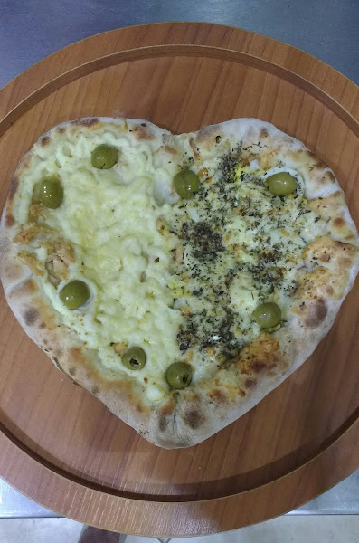 Foto 2 Pizzaria & Restaurante La Taverna - Zona Oeste