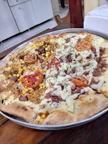 Foto 4 Divina''s pizza