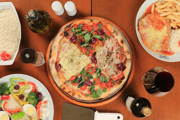 Foto 1 Charme Restaurante e Pizzaria