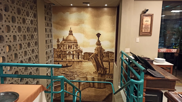 Foto 2 Charme Restaurante e Pizzaria