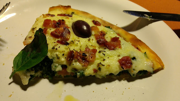 Foto 4 Charme Restaurante e Pizzaria