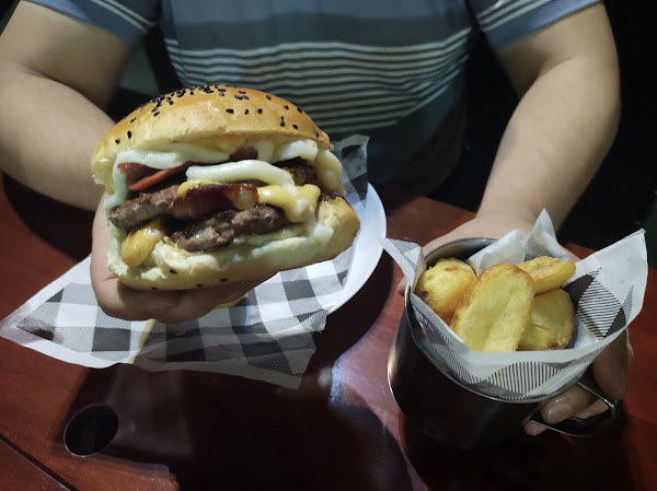 Foto 4 Os Napolitanos - Pizzaria Delivery