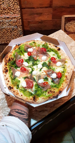 Foto 1 Piazza Napoletana