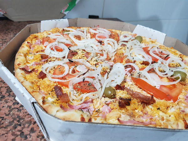 Marlene Salgados E Pizza