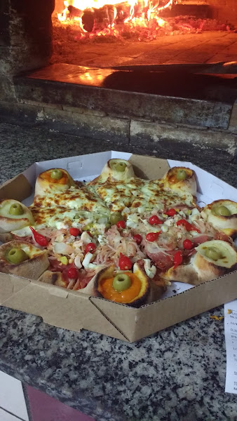 Foto 1 Melhor Pizza de Osasco Rica Pancita Pizzaria - Forno a lenha