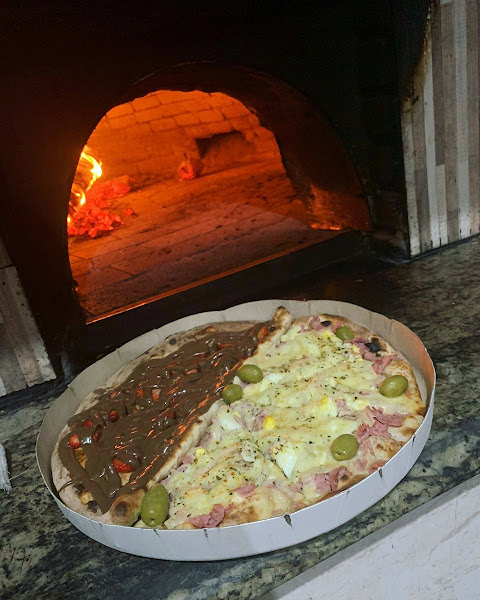 Foto 2 Pizzaria La Torre Foto 2 Pizzaria La Torre