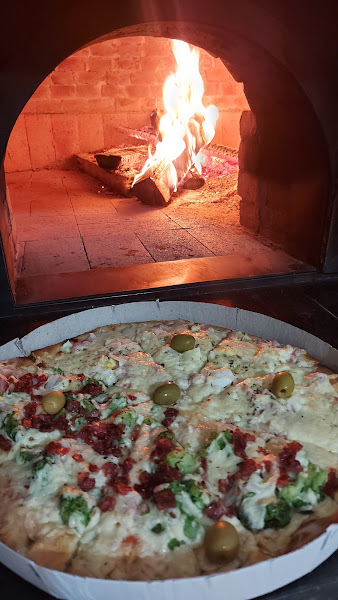 PIZZARIA E PASTELARIA SANTANA