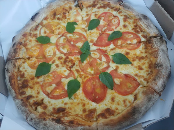 Foto 2 LÁ TUA PIZZA