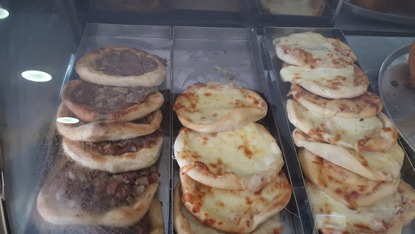 Foto 1 Casa Das Esfihas e Pizzaria Delícia