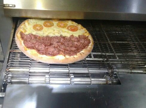 Foto 4 Lux pizzaria e esfiharia