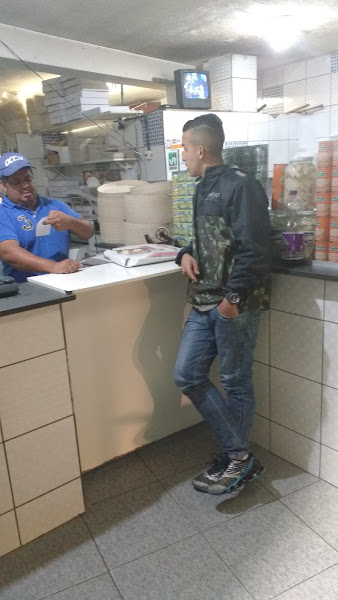 Foto 3 Pizzaria Fama