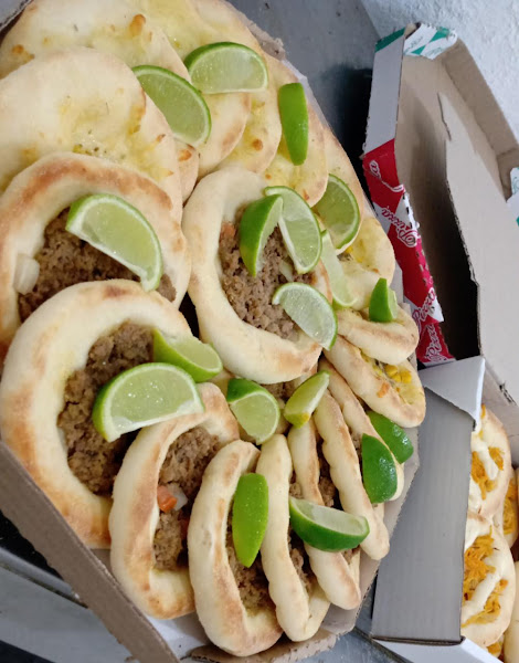 Foto 3 Pizzaria E Esfiharia Bom Gosto