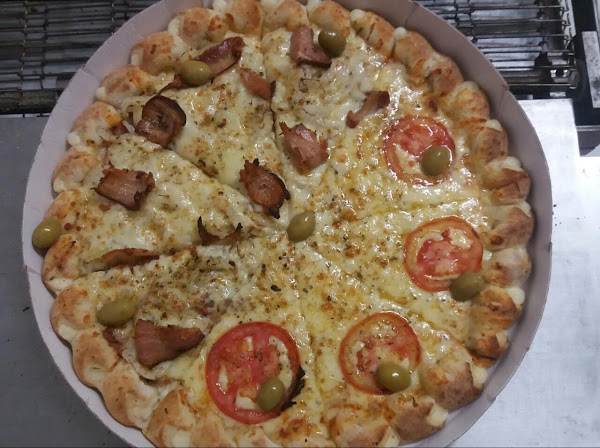 Foto 1 Pizzaria e esfiharia bobs