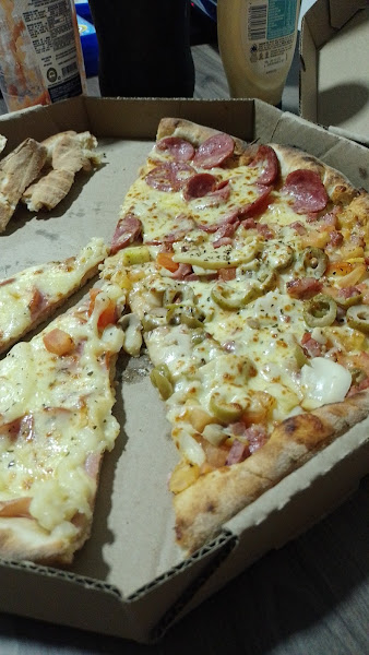 Foto 1 Pizzaria La Divina Pizza Joinville