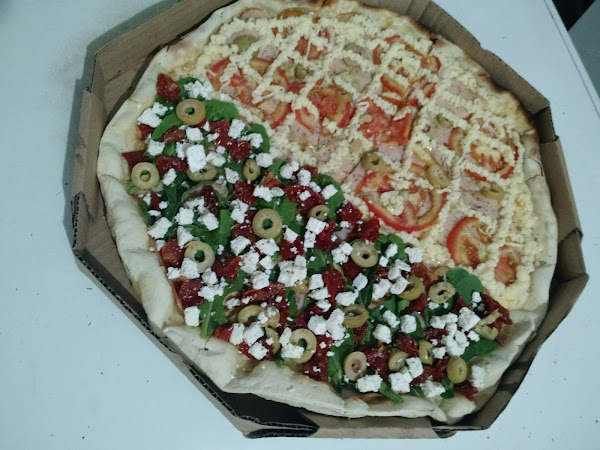 Foto 5 Santorine Pizzaria Delivery Foto 5 Santorine Pizzaria Delivery